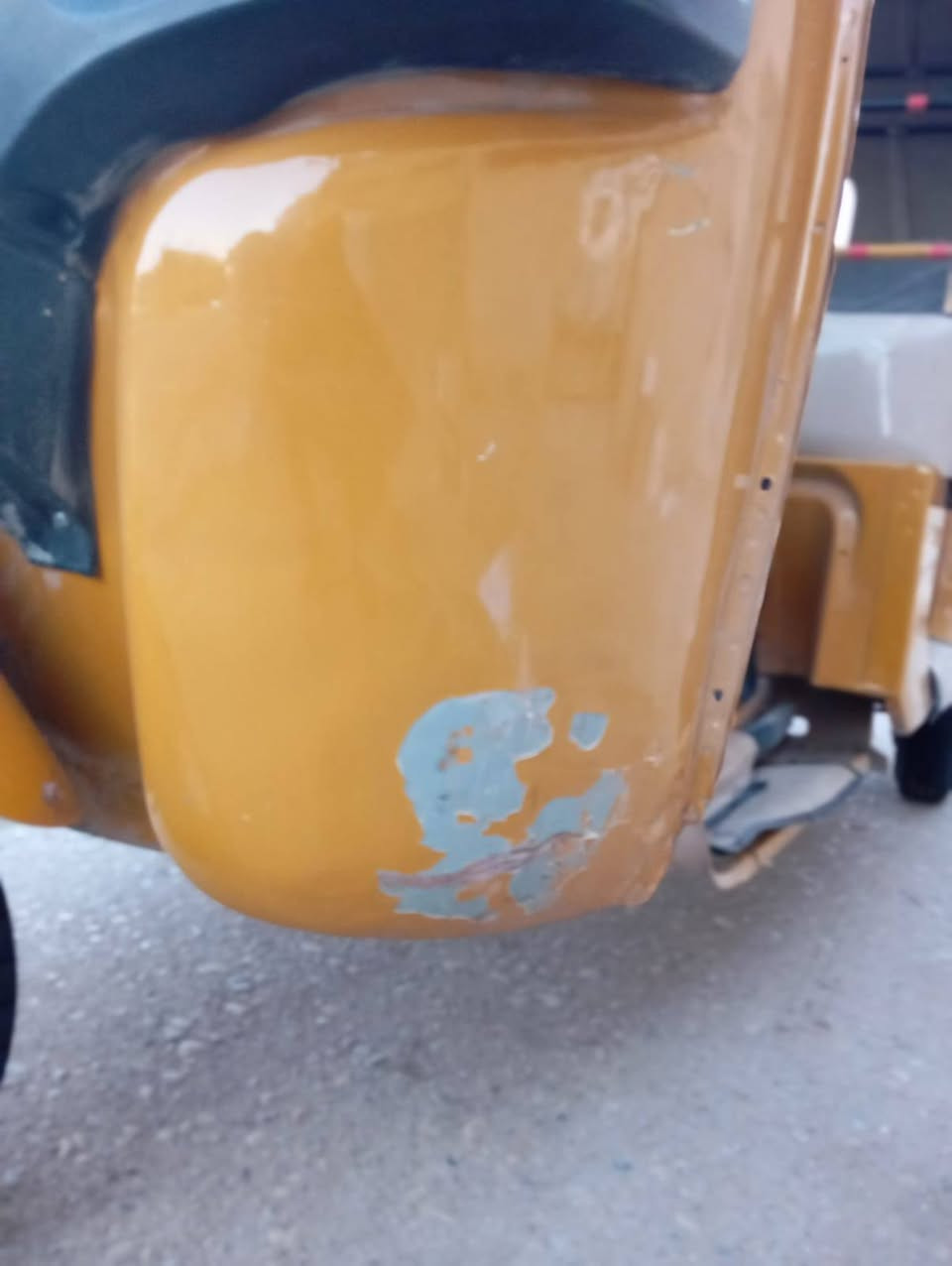 سلام عليكم تكتك للبيع مديل 20 اوراق شاكر تكتك عوزه شرك تكتك نضيفه بيه ضربه بلغوده ثنيهن واحد راجع بارد ولثاني شبر ما مسويه مابيه صبغ ولا معجون بس بارد ول باقي شوف العين تجي وتشوف سعر 5 و100 وبيه مجال لطيب مكاني نهاوند شارع 20 ما موجود بس واتساب ***********شريحه مسدوده 😂
