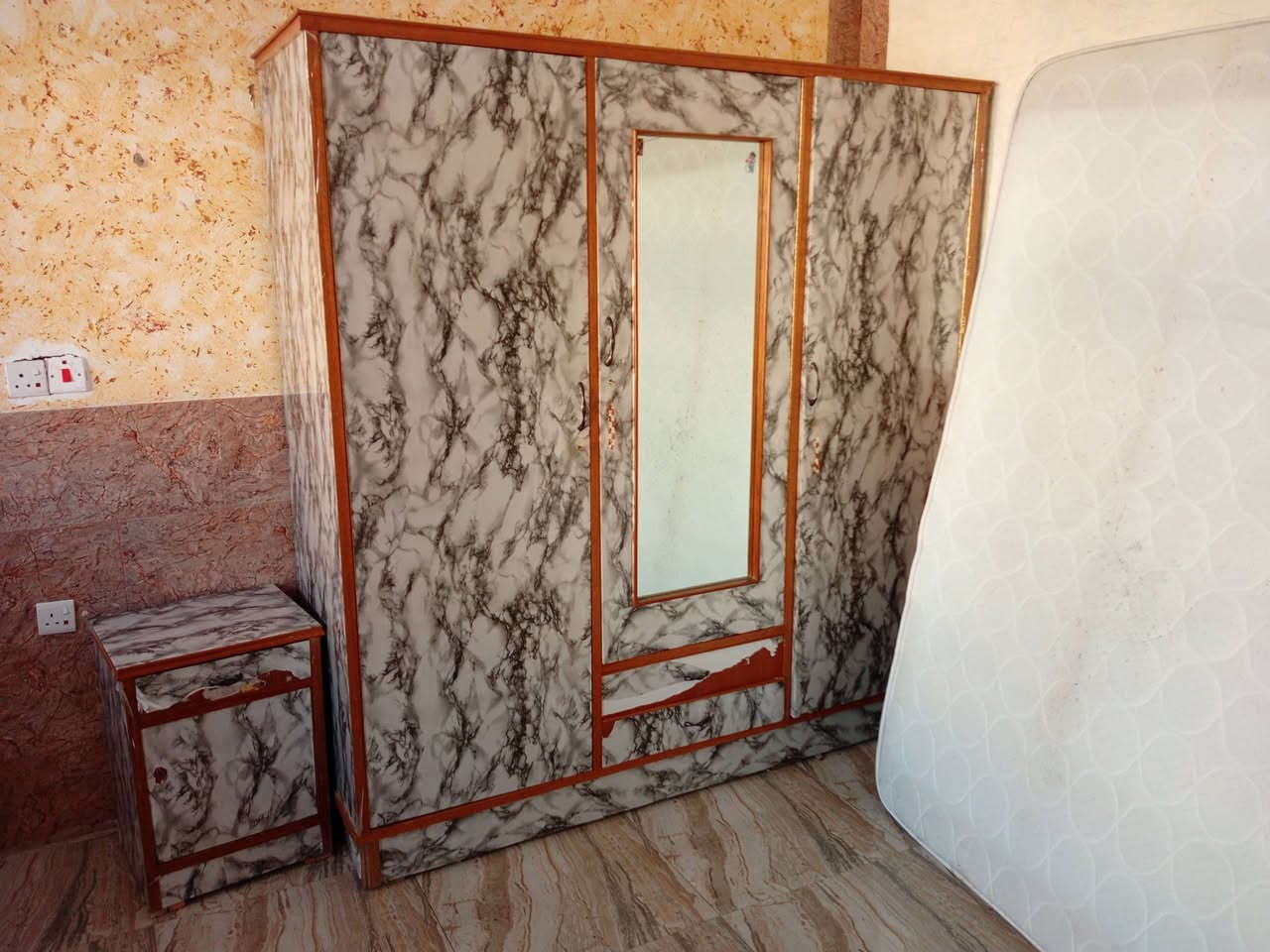 غرفة للبيع بسعر 150الف
ثلاجة للبيع بسعر 150الف
للاستفسار التواصل على الخاص


**إذا كنت صاحب هذا الإعلان وتريد حذفه لأي سبب، رجاءا أرسل رسالة إلى الدعم الفني**