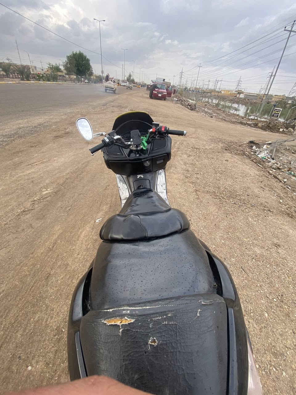 السلام عليكم فورزه 09للمراوس للمراوس فقط شعندك مراوس تقضل خاص دراجه حلوه وناعمه نكيل كهربائياته كله شغاله مابيه نقص برغي بريكات امامي وخلفي جدد تاير امامي جديد بعد معروفه مواصفات الفورزه شعندك تفضل خاص او راسلني واتساب 
***********
