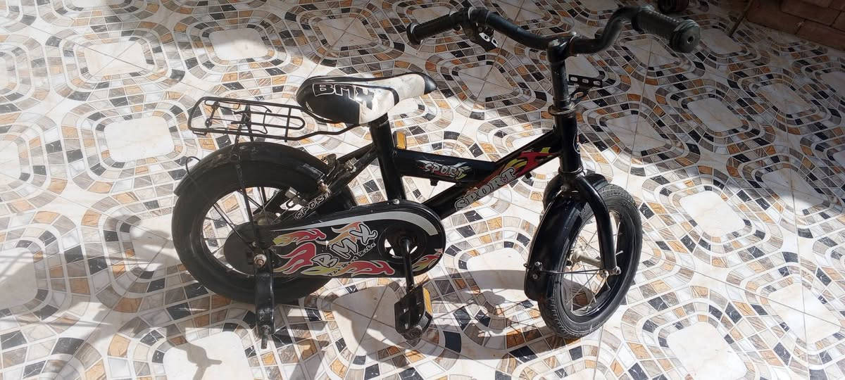 السلام عليكم بايسكل للبيع مكاني عزيزيه سعره 30❤️للاستفسار ***********واتساب أو ماسنجر مفتوح 24ساعه❤️
