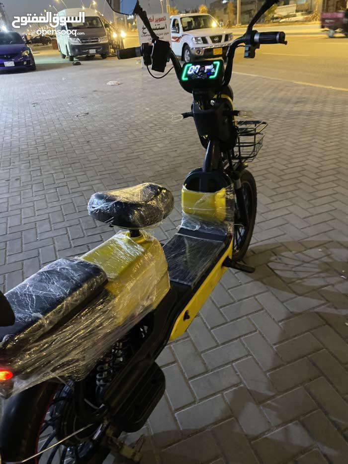 دراجه شحن نوع HS الدراجه نضيفه كلشي مابيها ماصارلي كم يوم من بدلت البطاريات خمس بطاريات استعملها بس للدوام وارجع الدراجه ما متعوبه العنوان البصره الحيانيه السعر 300 واتساب ***********
