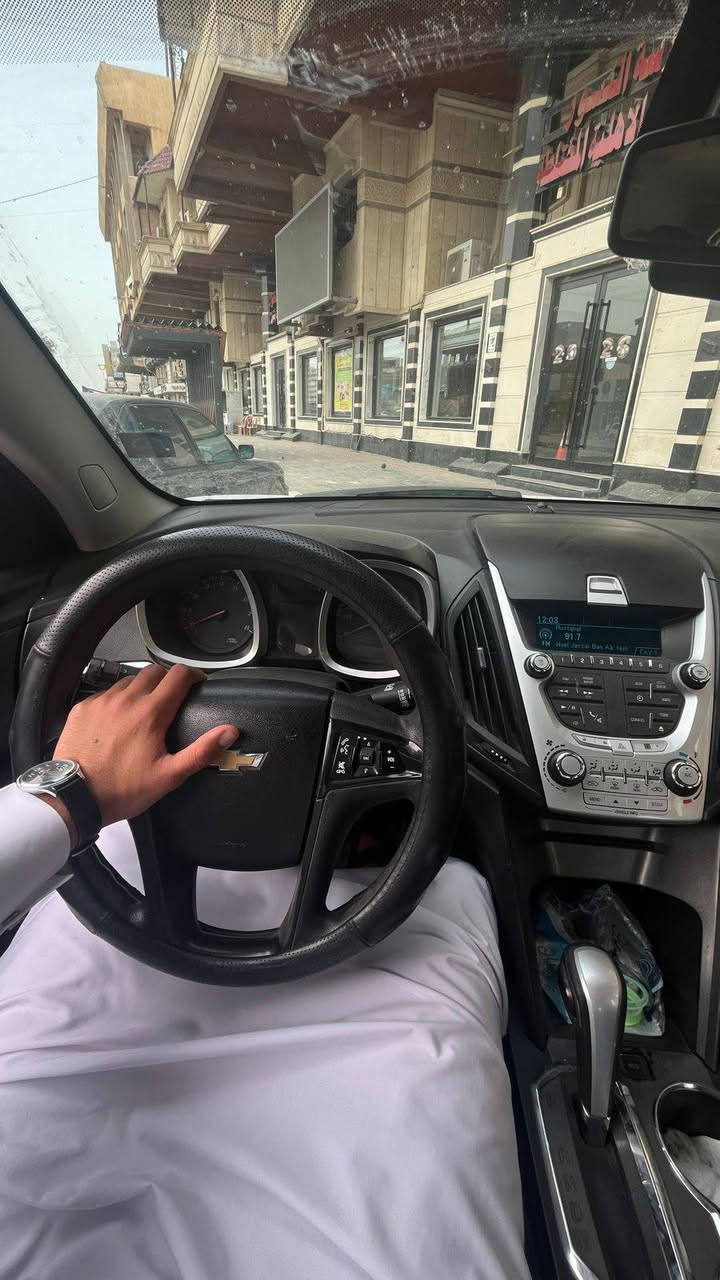 السلام عليكم ورحمة الله وبركاته ......
🚗 للبيع: Chevrolet Equinox موديل 2013
 👌
🔹 المواصفات:
الموديل: 2013
الممشى: 114 ألف ميل
محرك 2400 سي سي
قير أوتوماتيك
دفع أمامي (FWD)
تحكم بالدركسون
كروز كنترول
وسائد هوائية (Airbags)
سنسرات
🔹 الحالة:
حادث سابق (3 قطع) وتم التصليح
السيارة حداديه 100/70

💰 السعر: 95 ورقة (قابل للتفاوض)
📍 الموقع: الحلة - وردية خارج
📞 للتواصل: ***********
