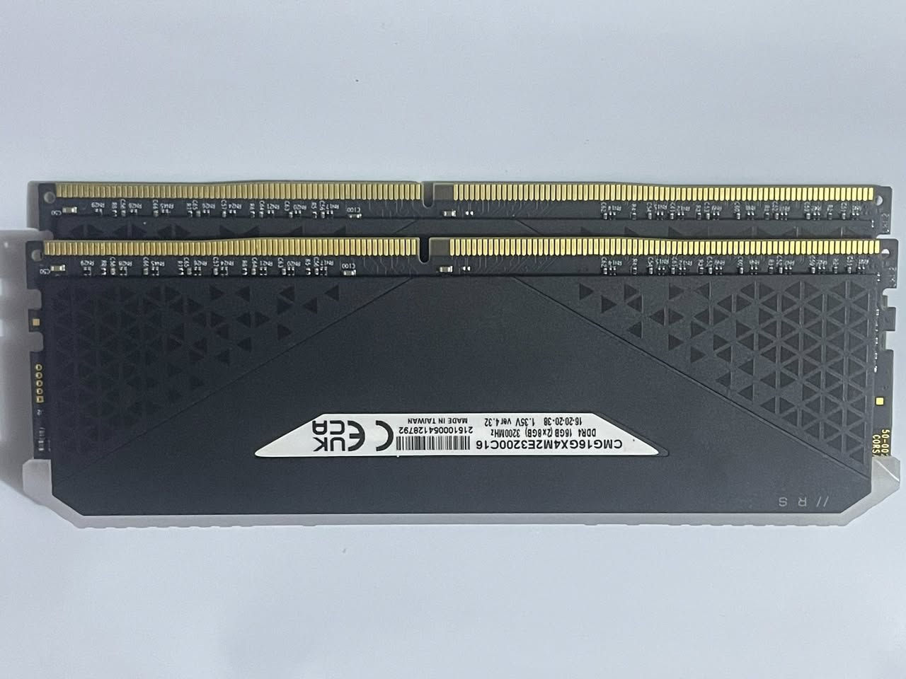 ادمن وافق
قطع للبيع مستخدمه التفيدة يقيم وياخذ بالعافية
المعالج وياه المبرد مالته بعده ما مفتوح ولا مستخدم
يوجد توصيل لكل العراق


**إذا كنت صاحب هذا الإعلان وتريد حذفه لأي سبب، رجاءا أرسل رسالة إلى الدعم الفني**