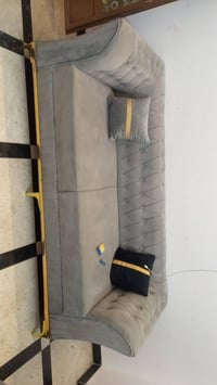 تخم 10 مقاعد مكاني بغداد جديده سعره 350 وبي مجال 07723869995