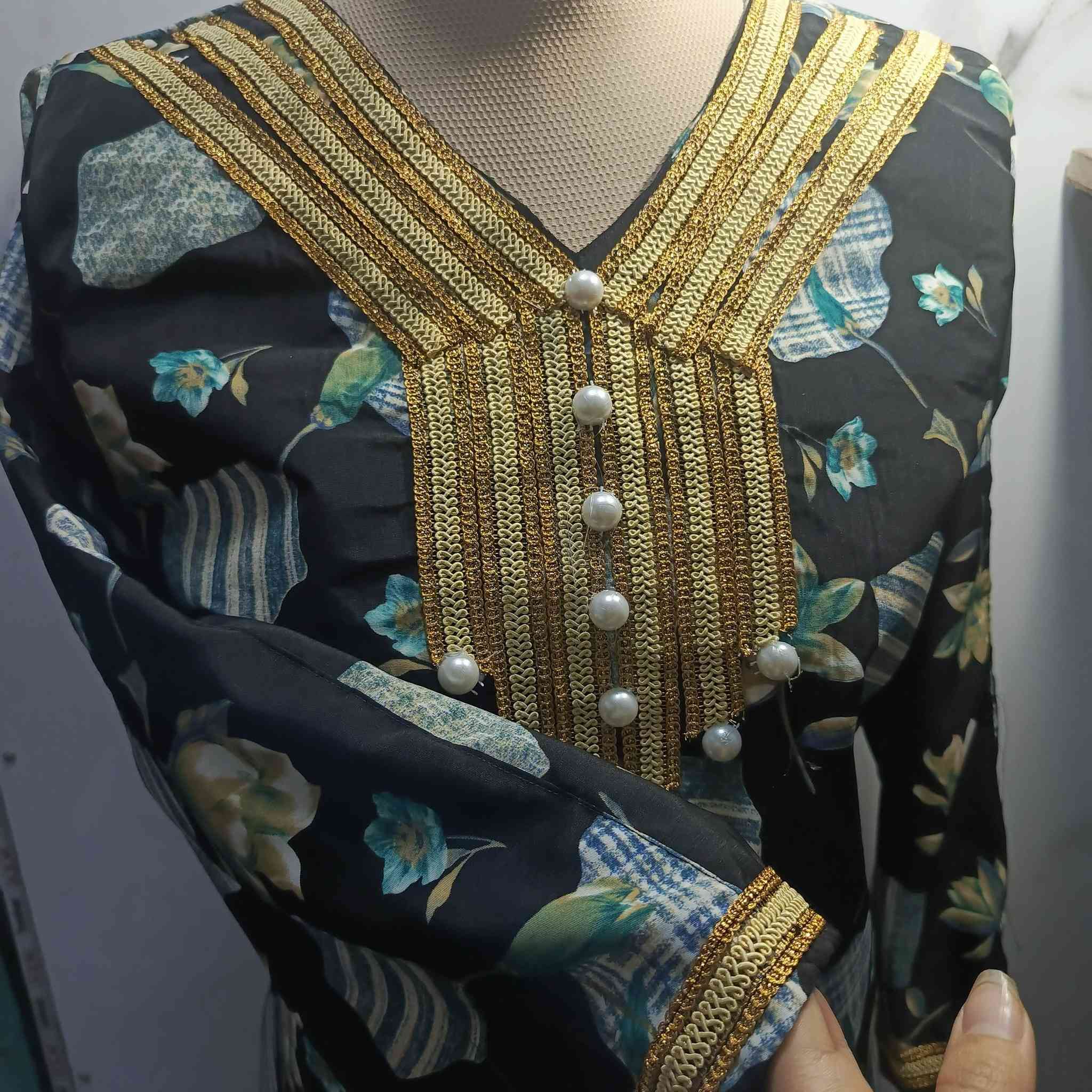 السلام عليكم
اني خياطه من البصره السيمر اخيط كلشي دشاديش فرشات و هذا جزء من خياطي الي حابه تخيط تتفضل و ان شاء الله ما نختلف


**إذا كنت صاحب هذا الإعلان وتريد حذفه لأي سبب، رجاءا أرسل رسالة إلى الدعم الفني**