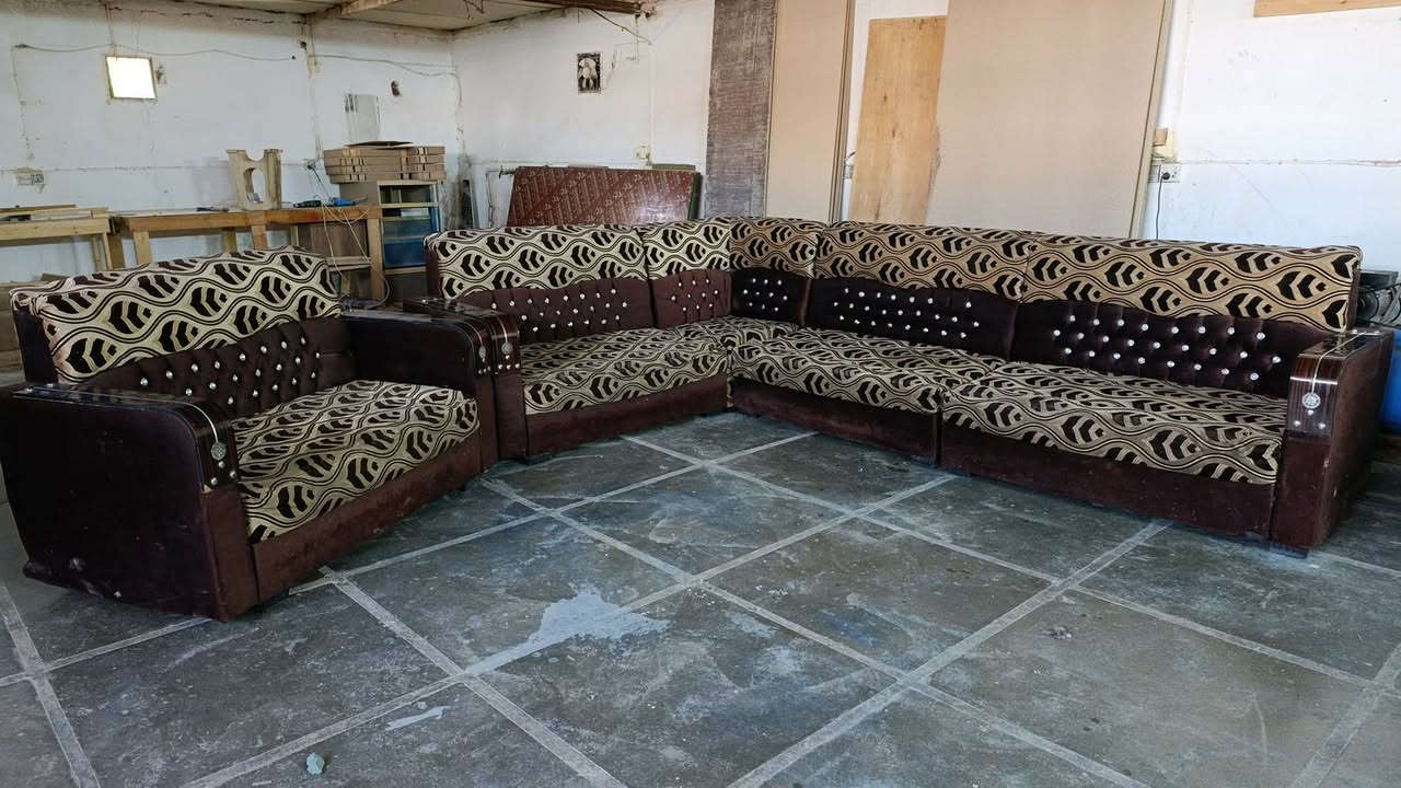 تخم وديوان نضافة نفس صور تخم ٩ نفرات زان مصري وديوان ١٠ نفرات سعر واحد ١٢٥ ،،، عنوان حلة نادر ٣ مقابيل المركز الصحي معرض احمد العنزي لاثاث المنزلي واتساب ***********
