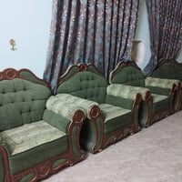 ١٥مقعد • كنب • بي مجال