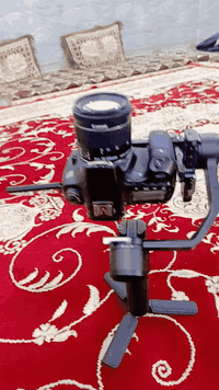 كامره D60نضافته 90٪100+بطريات 2لوحده طول 5سعات متواصله كامره حيل حلوه مال تصوير اعراس حفلات صوره كلش حلوه ولفديو احلا زوم 18ـ55  ــــــــ +مانع اهتزاز نضيف حيل ومستخدم قليل بعده جديد لمانع اهتزاز من شركه دي جي اي شاشه لمس شحن يدوم 10سعات متواصله ((سعر 550)) رقم لموبايل لحاب يتواصل اني بل خدمه ((***********)) لعنوان بغداد لتاجي
