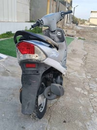 دراجه ماكس للبيع نضافه 1 عل 1 ماشيه 27 الف فقط جديده سعر مليون و 100 ل...