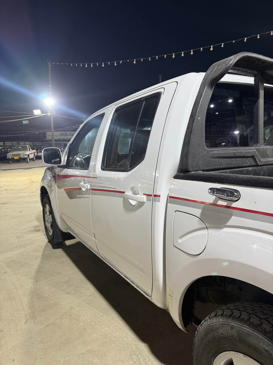 سلاو نیسان ناڤارە 2009
سیارەکی جوانە نمونەیە 
یەک پارچی و پەلێک سبوخە 
سێ شوێنی ساردیە وەکارتی هەیە بس زۆر بچوکە شاهێنی باس نیە 
گێرو مەکینە بەشرتی وەستا 
سەنەوی ژینگی رەقم نوێیە بەناوی خۆمە 
رەقم 0️⃣7️⃣5️⃣0️⃣4️⃣9️⃣3️⃣4️⃣7️⃣3️⃣2️⃣
نرخ83 أربيل, العراق


**إذا كنت صاحب هذا الإعلان وتريد حذفه لأي سبب، رجاءا أرسل رسالة إلى الدعم الفني**