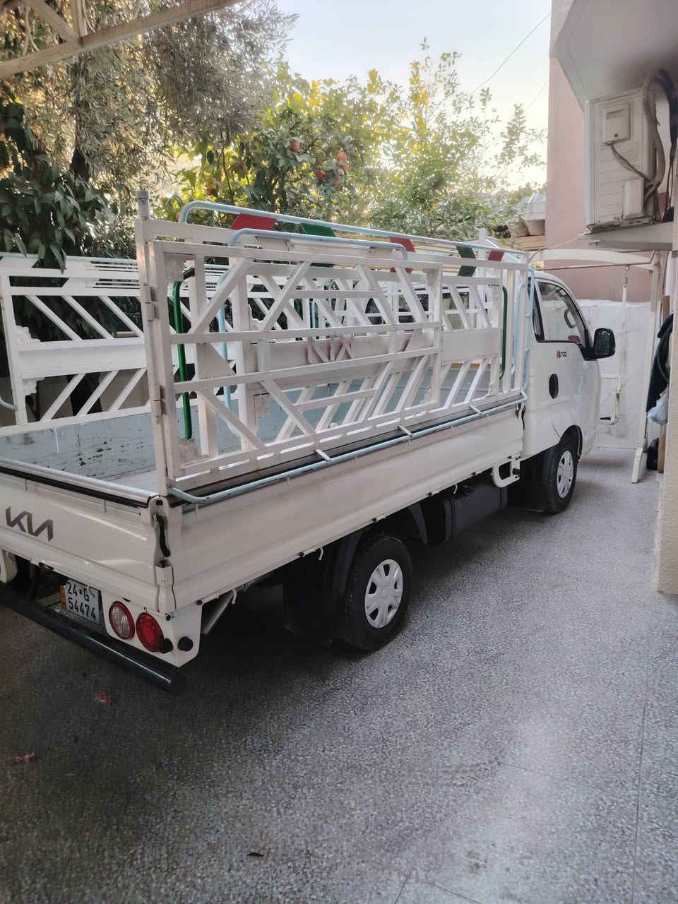 كيا حمل ٢٧٠٠ موديل ٢٠٢٥ ماشيه تسعة الاف فقط باسمي بيها حصة كاز ابيع تحويل فقط رقم دهوك جديده للاستفسار الاتصال على الرقم*********** او***********
