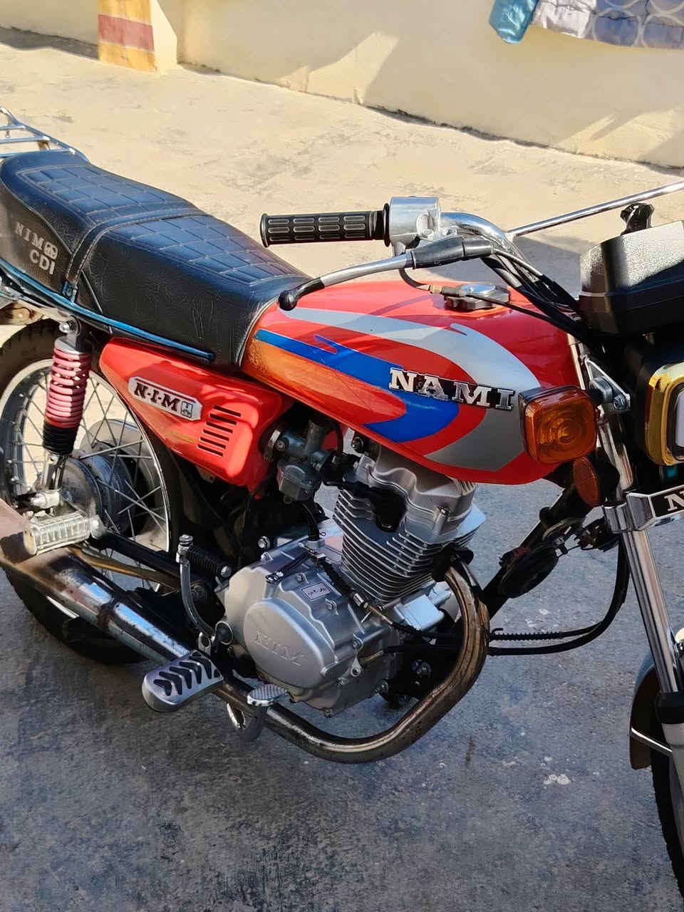 سلام عليكم دراجه نامه شبيهت الشلامجه 3حروف دراجه جديد ماعايزه برغرغ 2025وراق كامله السعر 600وبيه مجال مكان بابل الحمزه الغربي منطقت الغزالي ***********وتساب موجود بيه
