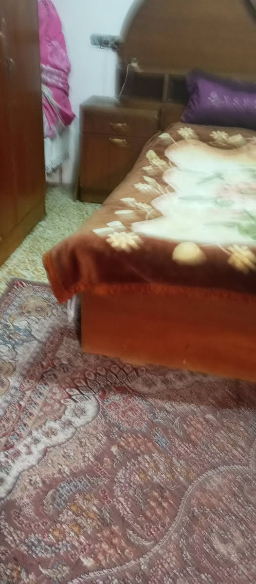غرفة نوم مستعملةللبيع  كاملة مع ملحقاته.  الاستفسار 📞 ***********
