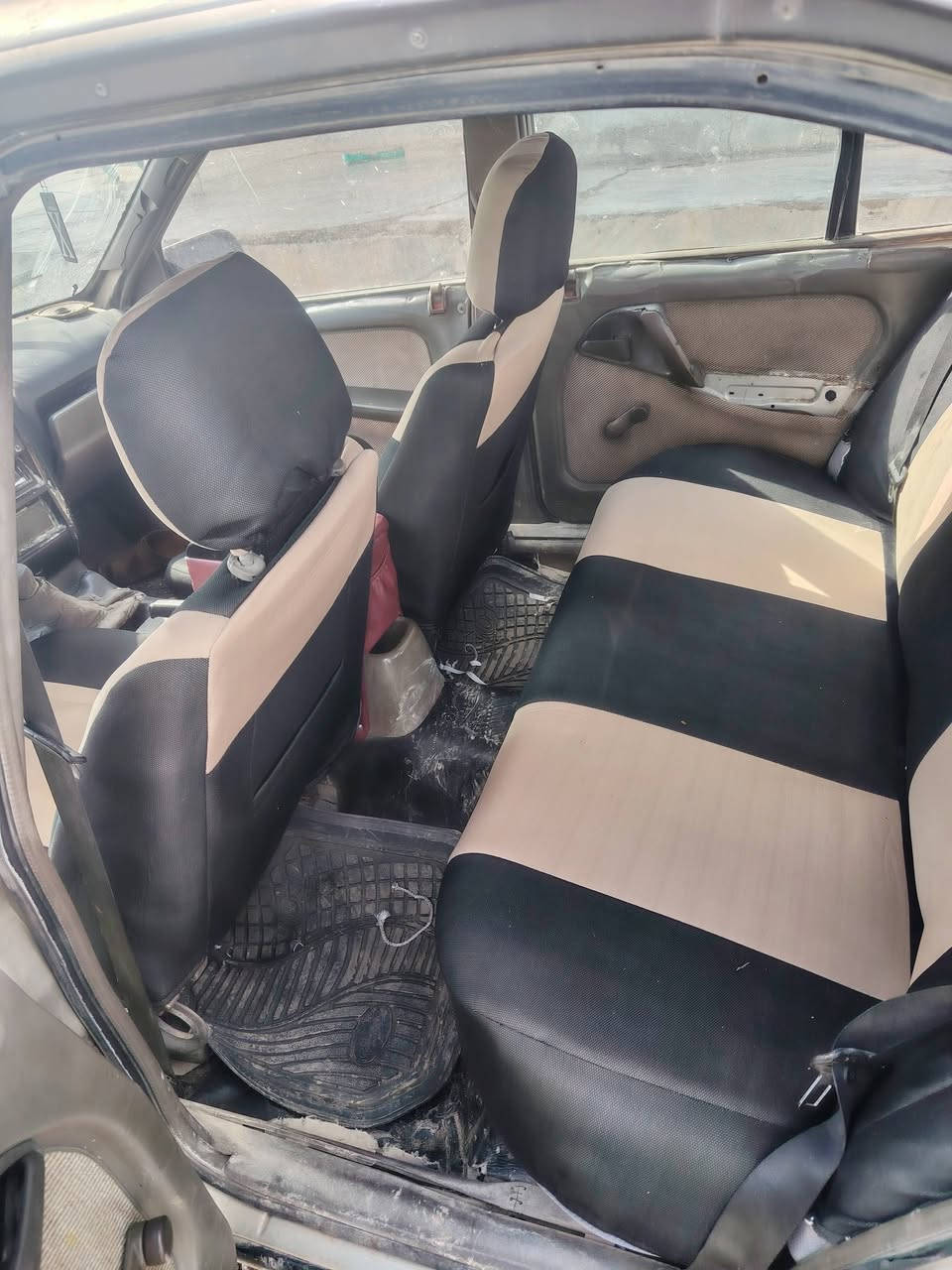 سلام عليكم سياره البيع وبل وميكه نضيفة وضع شركه كير محرك كلو شرط تيرات اربعه جديد صدر جديد بتري جديد كهربايات كلهه شقاله رقم نينوه سنويه 28 دفتر بنزين بيه تريد تحويل تريد وكالة وترهم مروس حسب القناعه العنوان كركوك الحويجه الاستفسار السعر ٢٠ وبيه مجال الاستفسار تصال على الرقم ***********
