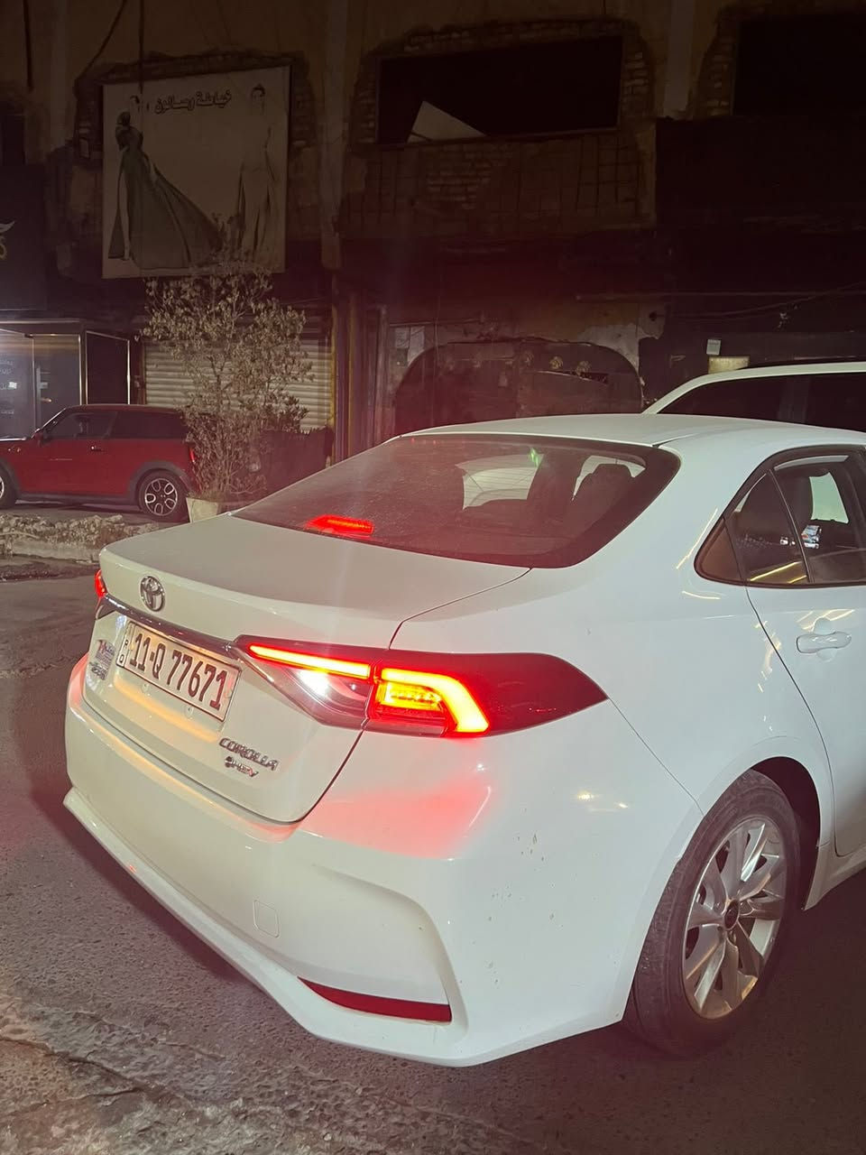 كورلا موديل 2024 مواصفات   فول عدا الكراسي مو كهرباء ماشيه 16 الف السياره خليجي  بيها هاي الشخوط الدعاميه كما موضح بصوره  مكان السياره بغداد الكراده   السعر 147 بيها مجال بسيط  ***********
