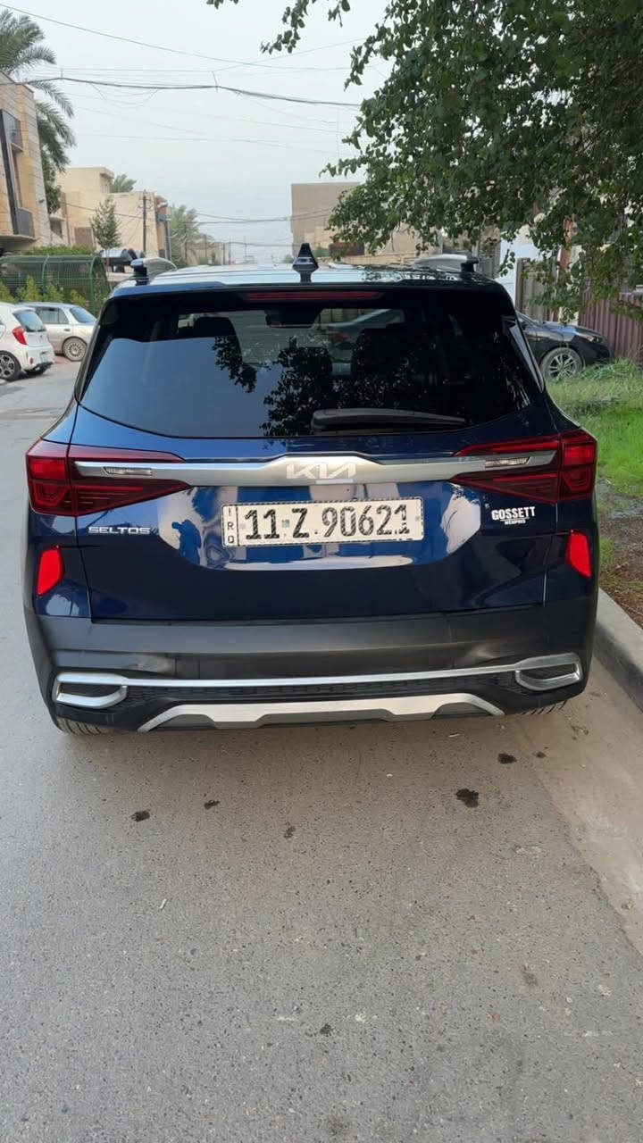 السلام عليكم كيا سلتوس EX الفول موصفات 1/1
‎موديل 2023
محرك 2000 المرغوب 
فول مواصفات فتحه 
كشن جلد كهرباء
تدفئه كشن 
رادار امامي 
نقطه عمياء 
اطفاء ذاتي عند الوقوف 
ماشيه 37
حادثه بارد بسيط بلجاملغ و صبغ دعاميه اماميه فقط  السعر 175و بيه مجال بسيط 
مكان السيارة بغداد حي الجامعة 
الشراي يتصل ***********

