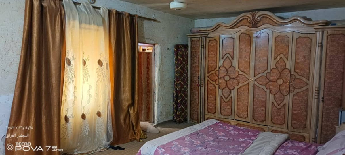 السلام عليكم للبيع بيت متكون من سبع غرف واستقبال ومطبخ وصحيات داخل وخارج وكراجين مال سيارات يسع ل6سيارات السقف عكاده  مشمول بلطابو مي وكهرباء  مساحته 500متر على شارعين شارع بلخلف وشارع أمام برهم مراوس  البيت السعر 65لاتصال المكان الكوفه براكيه نهايه شارع المعمل بشارع السبيس يبعد عن التبليط 2بيت البناء طابوق فرمستون المثقب الحجري فقط الاستقبال بلوك للاستفسار مكتب رعد النفاخ وتساب ***********
