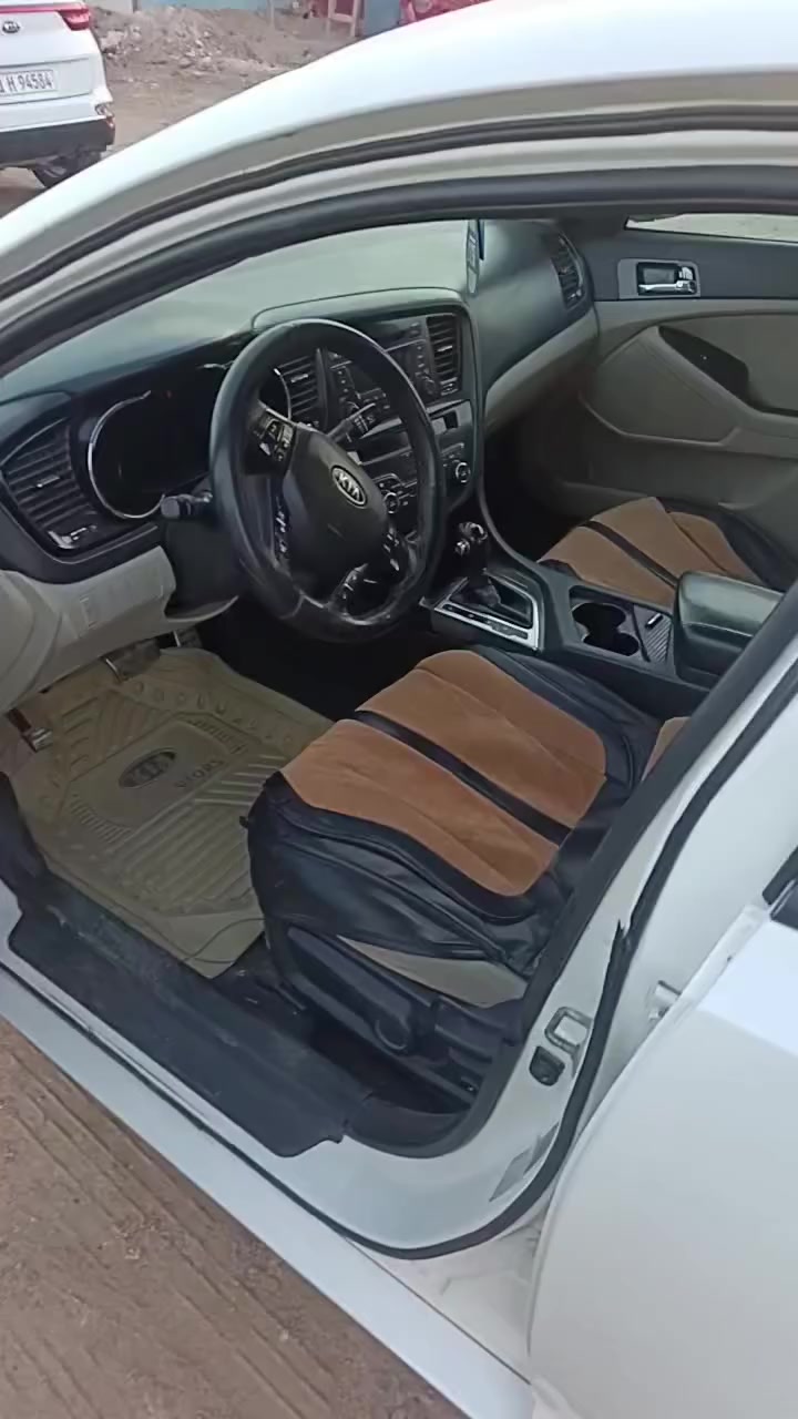 السلام ورحمة وبركاتة
للبيع سيارة 
اوبتما 
موديل2011
الالون ابيض 
كير محرك مكفولات 
تخم تاير 
صدر جديد 
وارد خليجي 
سياره دوش 
سعة المحرك 2000
سيارة جديدة مال جناي ما متعوبة 
كهربائيات جاهزة بدون اي نقص 
سونار موجود بالصور 
سعر 110وبيهة مجال 
مكان بغداد اليوسفية 
*********** متواجد واتساب
