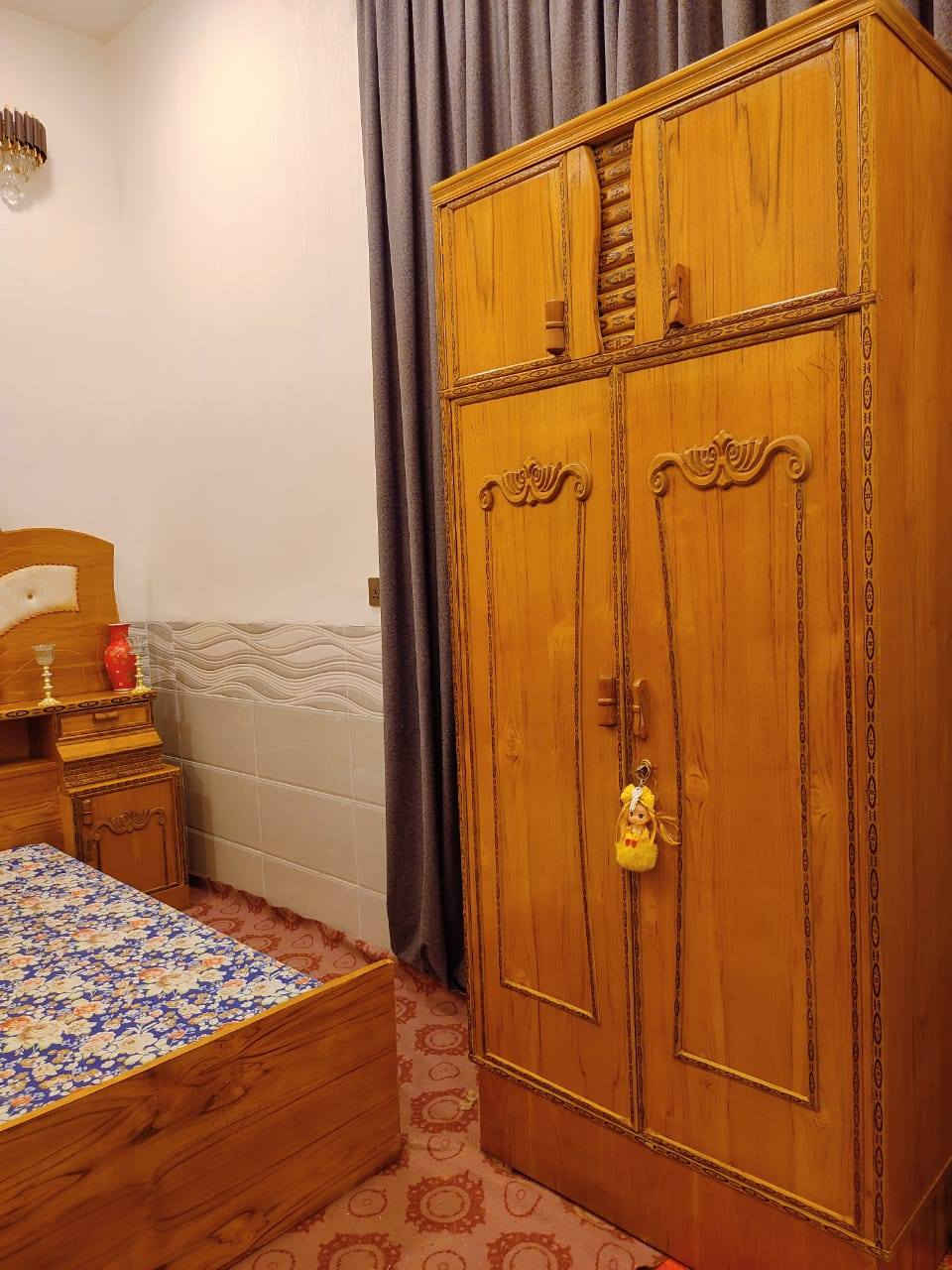 غرفه للبيع تسكام ام الخمسه طابقين مع زاويه كنتوريه بابين خشب صاج عراقي تاج ملكي جديده  الغرفة كلش بعدها بنايلون العنوان ديوانيه حي العسكري صدر الثاني السعر للاتصال على الرقم ***********
وتساب
