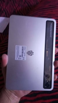 ريد مجك استرا ذاكرة 256 بطارية 100مشحون 42مرة ملحقاتة كيبل وكارتونة مك...