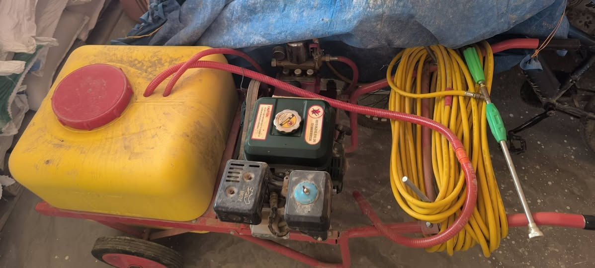 بۆفرۆشتن . بەتازەیی ماوەتەوە   چوارجار ئیشی نەکردوە. 275 هەزار و معاملە .  موشتەریت تێل بکە. ***********
