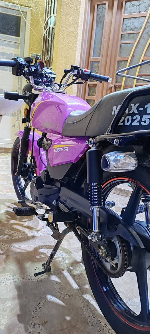 دراجة سونك ماكس1 موديل ٢٠٢٥ اوراق سكنر بعدهي جديده ما ماشيه اريد مراوس بدراجه مرقمه
***********
