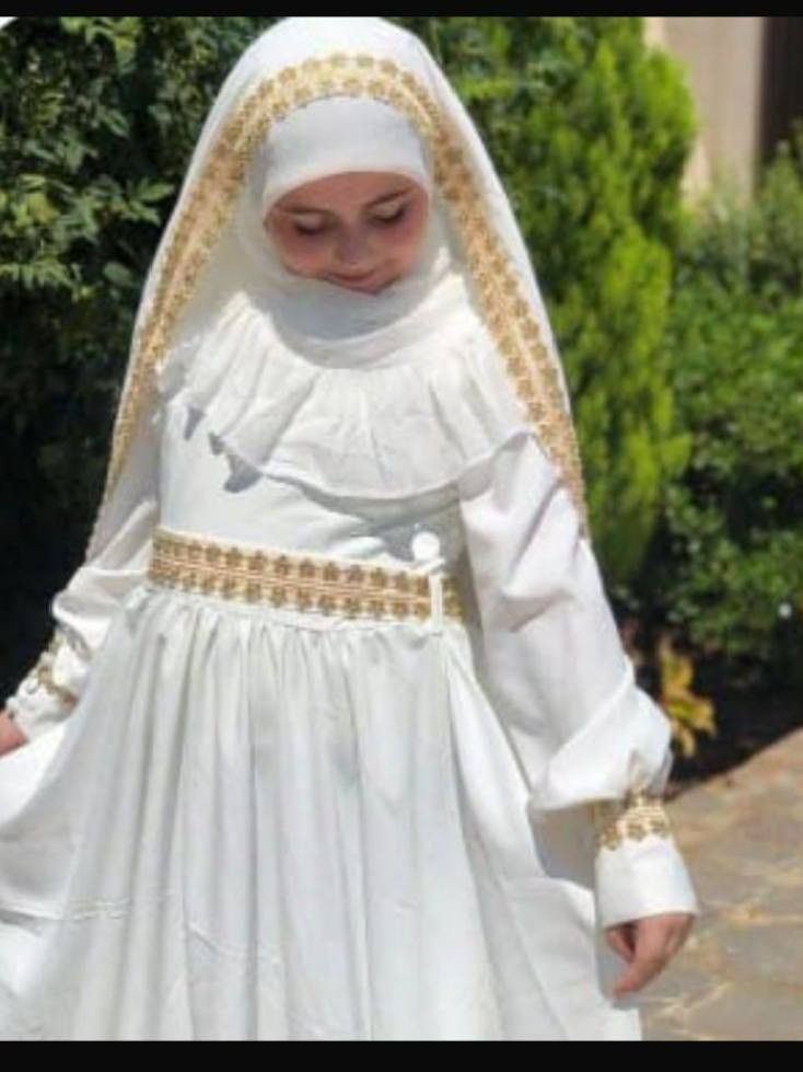 زي تكليف للبنوتات الجميلات💁‍♀️❤️
اربع قطع
(عباءة..حجاب..فستان.. حزام .) 
القماش تركي درجة اولى اصلي💯
الالوان والتصاميم حسب طلـبكم 🙏 
🔸توصيل متوفر جميع المحافظات 🔸

***********
