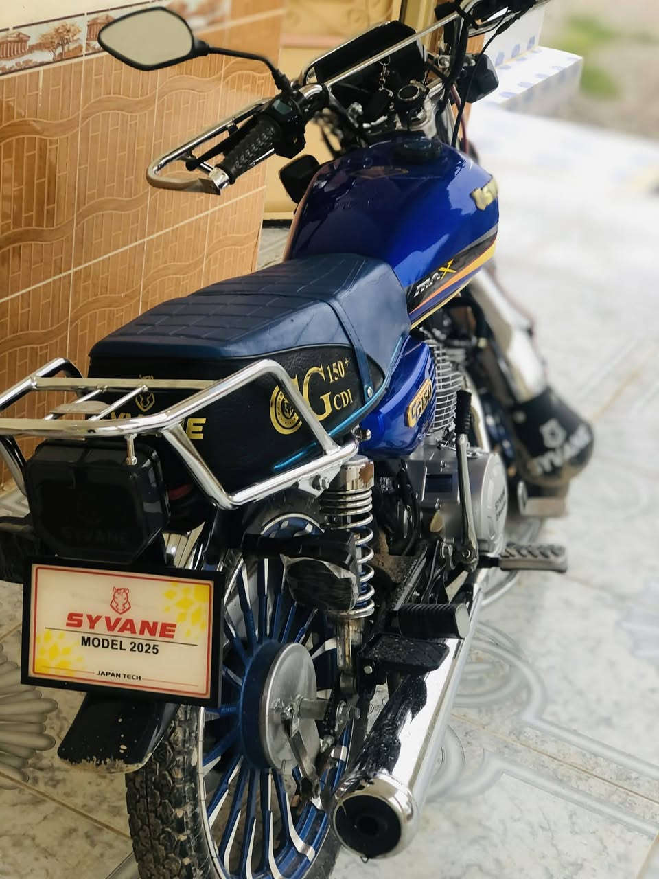 السلام عليكم موطور سيفان باب اول موطور شركه صارله شهر مطبك محرك شرط كلشي شرط منفيس دبل سويج  
الشراي يتصل ***********
