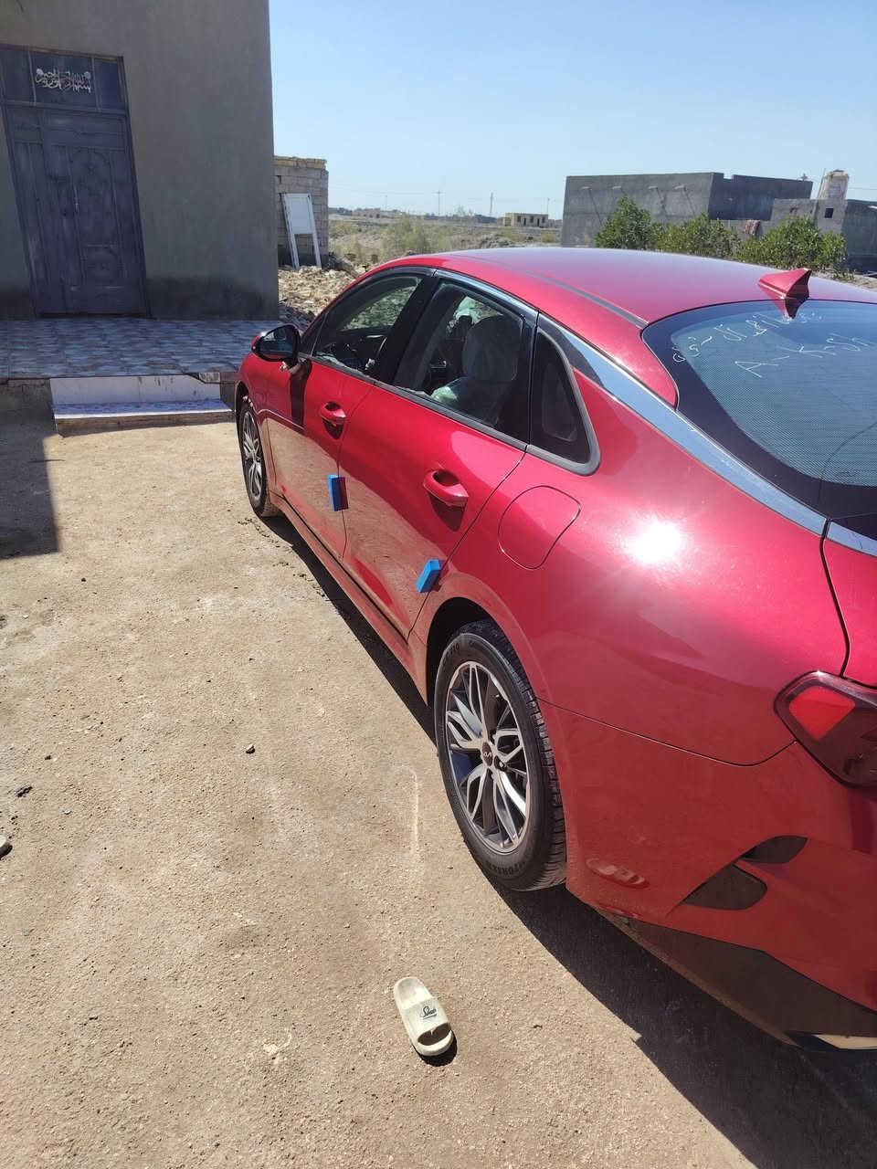 السلام عليكم
للبيع K5 كي فايف 2023 
خليجي 
نم ام الضمان
رقمها مثنئ معوقين  وكاله حاضرمباشر 
فول مواصفات
محرك 2500 
حساسات امامية خلفية 
كامرة خلفية 
قطعتين تبريد 
انظمة قيادة 
شاشة تدعم ابل كار بلي 
مري شفط و اشاير بالمري 
 و بدون فتحة سقف  
مكان السيارة السماوه السوير
السيارة  ع ايدي   
و كل غراضها الاصلية وياها بدون اي نقص 
كفالة عامة بدون بدون قطرة صبغ 

تخم تاير جديد سبير ماء نازل 

للاستفسار الاتصال على الرقم   
*********** 

‭

شكراً
