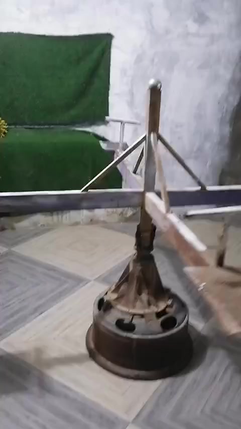 فريرة لعيدمكاني العزة لقديمة سعرهة 100 وبيهة مجال 0772 509 5405
