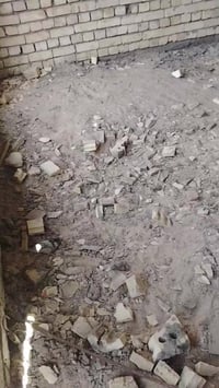 شغلي تنظيف البيوت وحدل سبيس وصب البيوت وتفليش وتنزيل إنقاذ وتصعيد مواد...