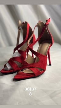 احذية وسليبرات • ملابس وميكاب • لايف انستا وتيك توك