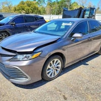 كامري 2024 • محرك 2.5 • حادث خفيف