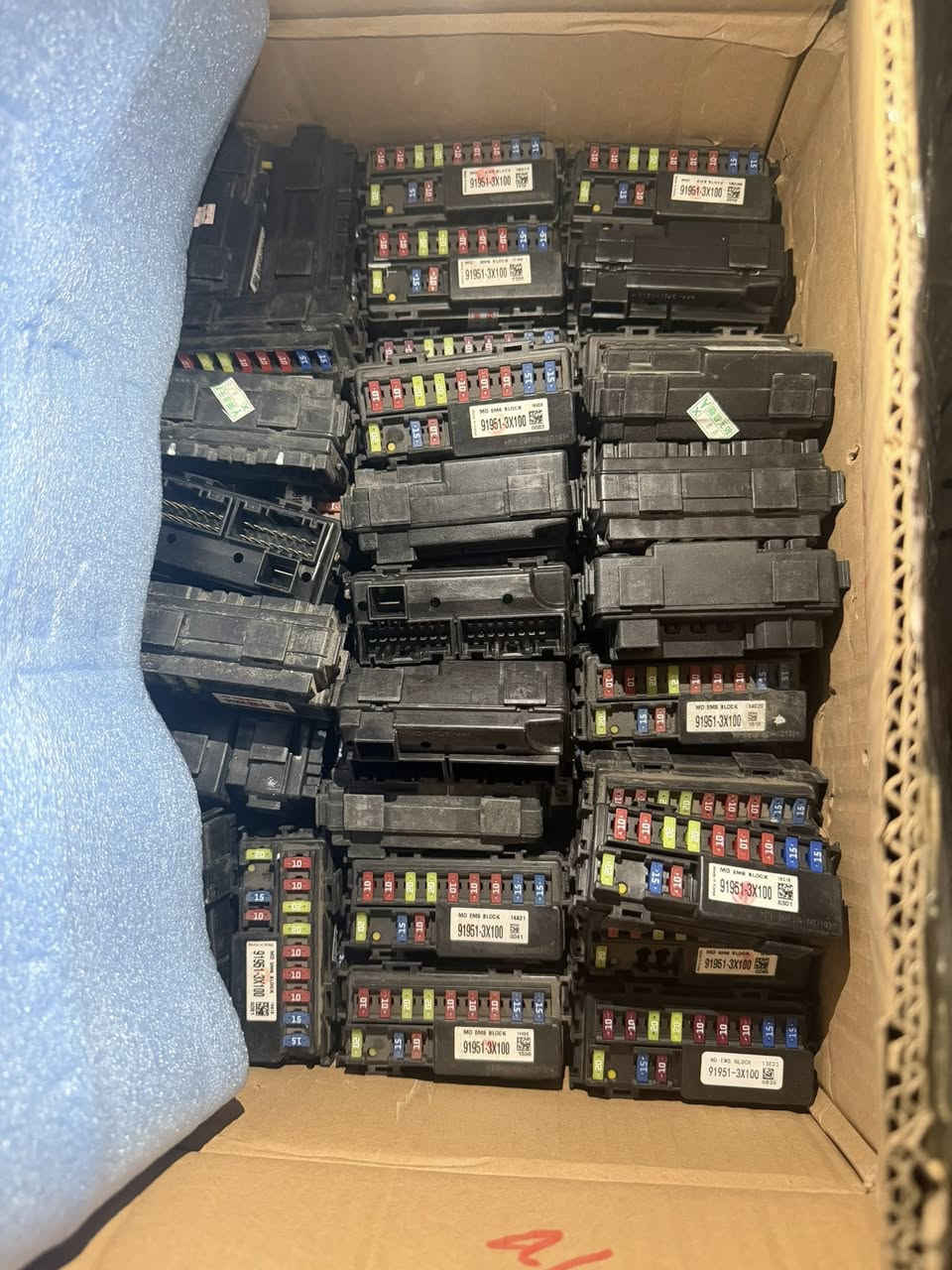 وصول وجبة قاعده فيوزات جملة فقط 

التواصل وات ساب / ***********
