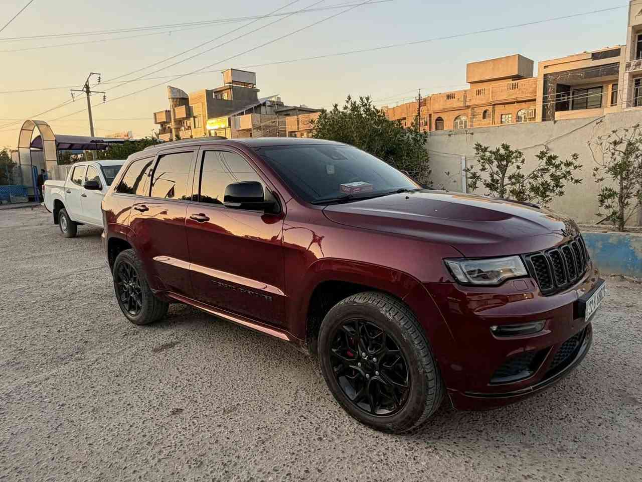 للبيع فقط جيب s موديل 22 خليجي وكاله هارلم معروفه مواصفات s فول الفول داخل احمر رادار امامي جانبي ماشيه 60 كيلو رقم شمالي تحويل ثاني يوم مغلفه بي دي إف اصلي ضمان ومظلله وبيهه باج تظليل سنوي مكفوله كفاله عامه من كل شي السعر 34 وبيهه مجال بسيط جدا مكان السياره بغداد 
***********
