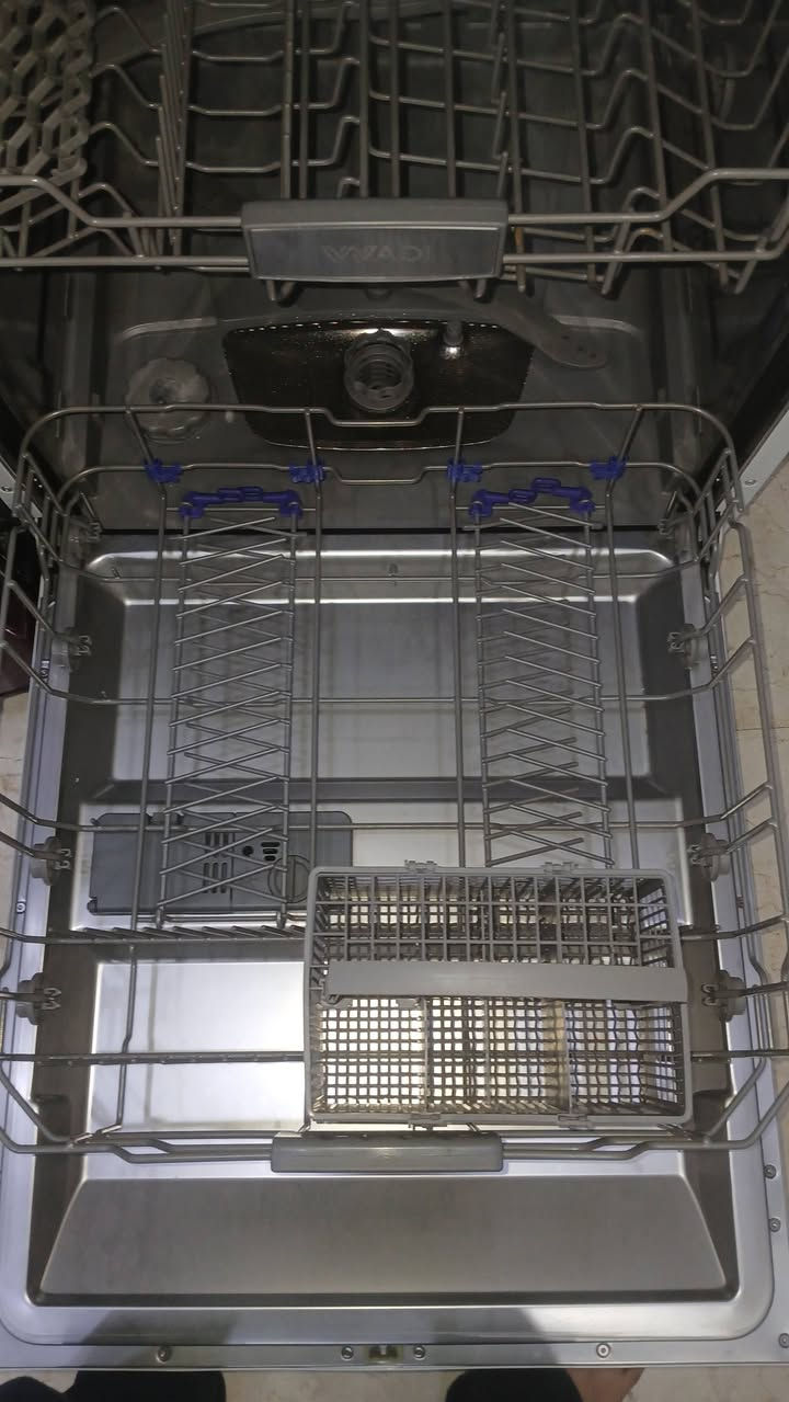 غسالة صحون حجم كبير اربع مرشات شغل ونظافة فول مواصفات  نوع الوادي استعمال قليل جدا للبيع العنوان الدورة  ..للاستفسار السعر على الخاص


**إذا كنت صاحب هذا الإعلان وتريد حذفه لأي سبب، رجاءا أرسل رسالة إلى الدعم الفني**