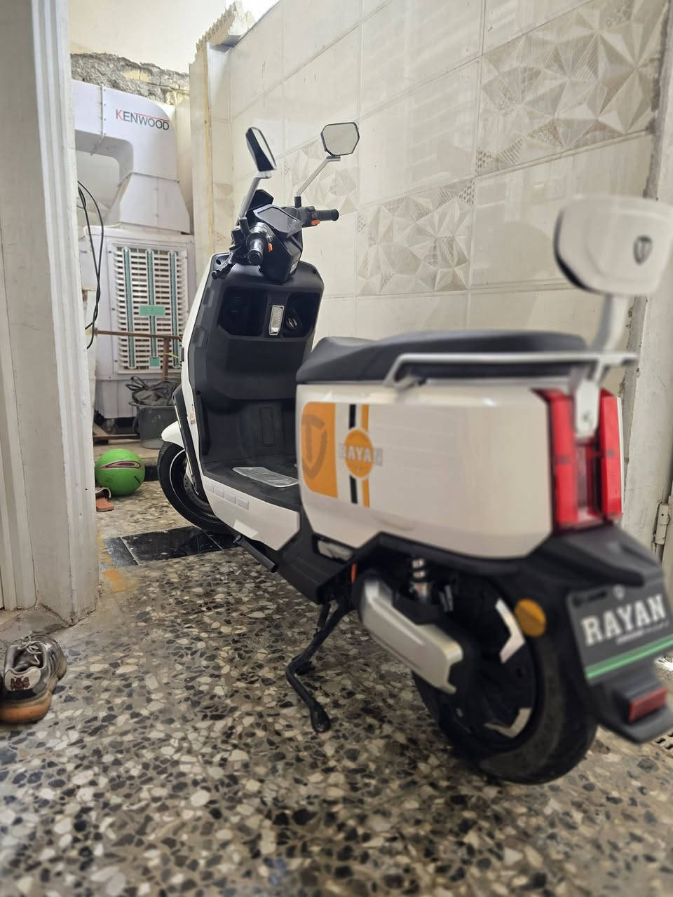 الريان وحش الكون للبيع ملف 2000 6بطارية سرعة 80
مواصفات معروفة 3سرعة مانع انزلاق مثبت سرعة نضام رجوع للخلف  السعر 975 المكان شهداء البياع ***********
