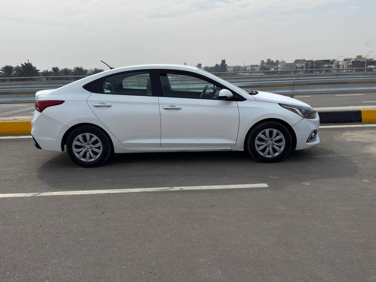 اكسنت ٢٠١٩ وارد امريكي
حادثها بنيد مبدل وجاملغ بارد
كير ومحرك خير من الله
حداديه جديده
تخم تاثر
كهربائيات كله شغاله
سياره جاهزه وبدون كل نقص
السعر 105 وبيها مجال
مكاني حله مركز المحافظه 
*********** حلة, بابل
