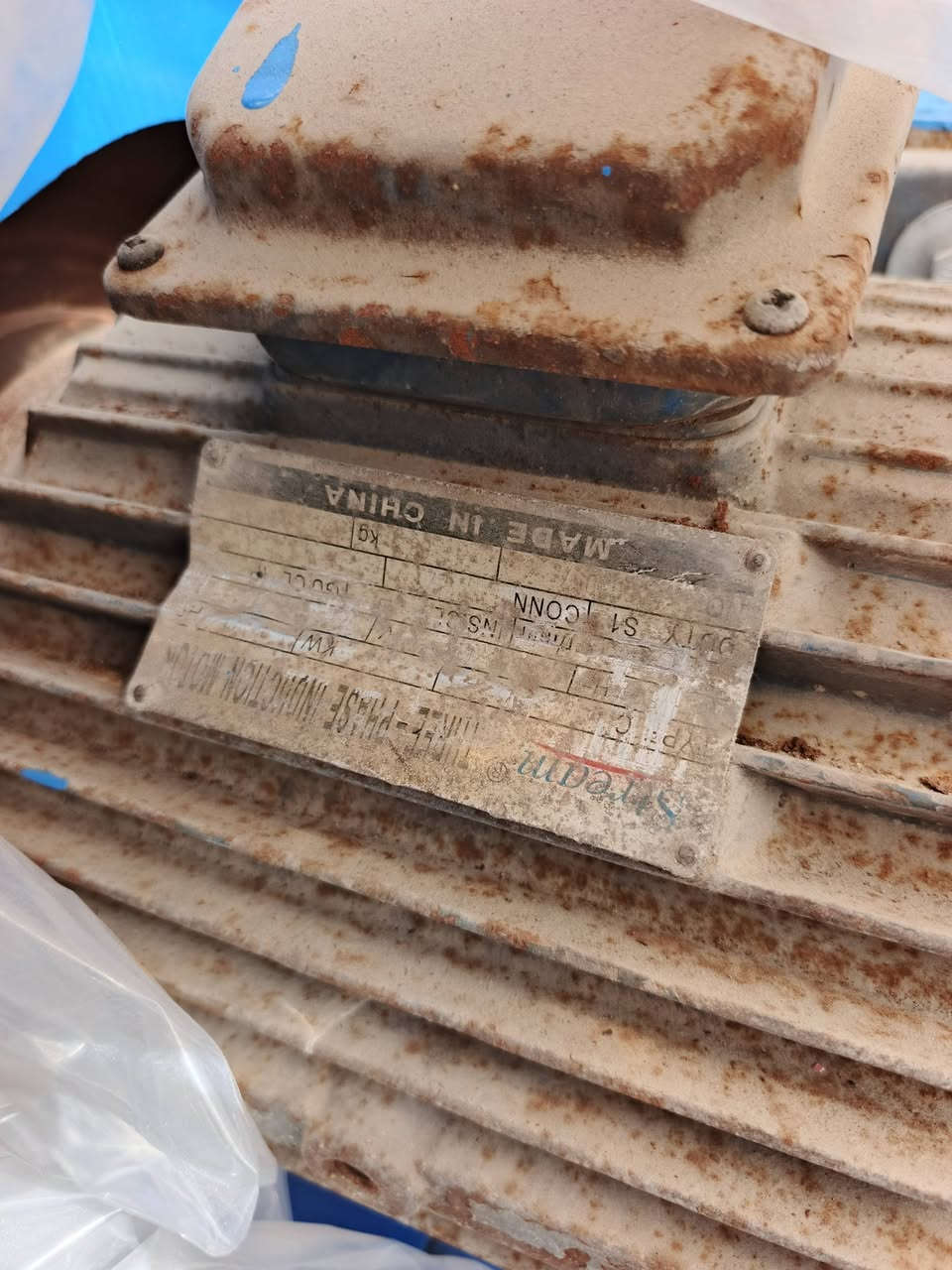 كترللبيع السعر٤٢٥ ابو غريب بغداد ٧ حصان
***********
