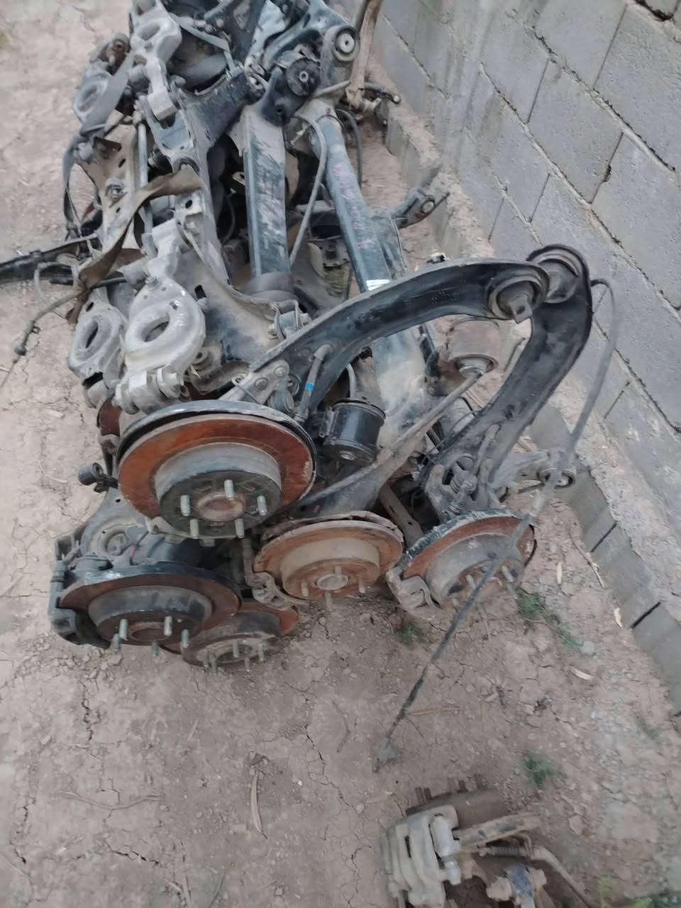 جمله فقط
جميع انواع الحداديه الأمامي والخلفي
ابواب جميع انواع السيارات الكوريه
مشط استيرن 
من موديل ٢٠٠٦ الئ ٢٠١٩
عنونه بابل الاسكندرية
ھ ***********
