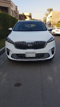 للبيع فقط السعر ١٨٠ و بيها مجال  كيا سورينتو ٢٠٢٠ مواصفاتها كشنات جلد ...
