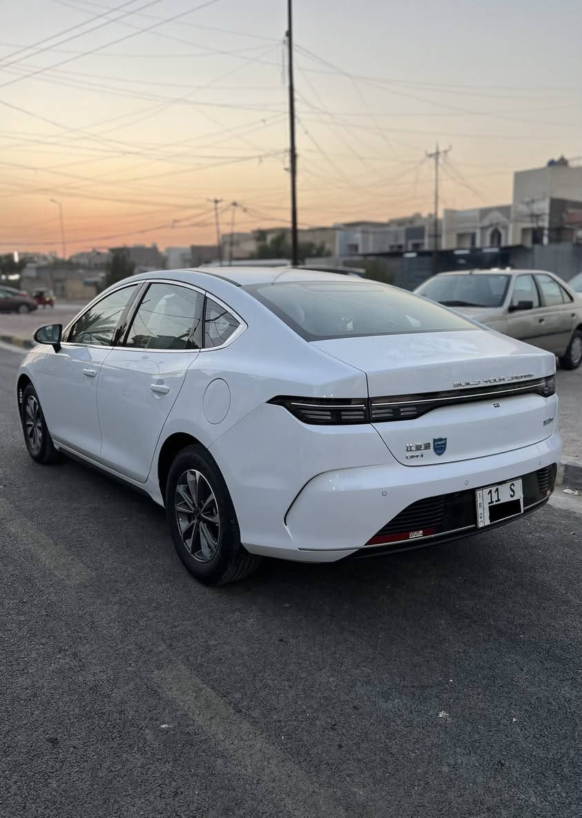 {مرقم بغداد تحويل مباشر }
((شاحن ومنفاخ ومعالج بنجر وارضيات وماسحات غراض كاملة))
(( بي واي دي ديستروير BYD 2025 زيرووو 🔥🔥 ))

✅ بانزين + هايبرد + كهرباء ✅
♦️محرك 1500cc
♦️دخول ذكي بصمة و كارت بطاقة NFC
♦️كشنات جلد ابيض رياضي
♦️قطعتين تبريد
♦️كير ماوس
♦️انظمة قيادة متعدده 
♦️هاند بريك كهرباء + اوتوهولد
♦️ستيرن فول تحكمات
♦️شاشة قلابة
♦️حساسات وكاميرا خلفية
♦️ليد نهاري والمصابيح ليد  

السعر ( 135 $ ) 
للاستفسار(***********)☎️
