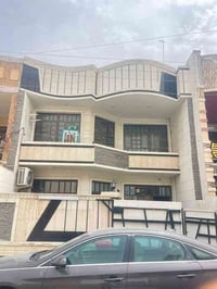 دار للبيع الغزالية  /  شارع الهياكل العمداء  مساحته ١٥٠   متر  واجهة ٧...