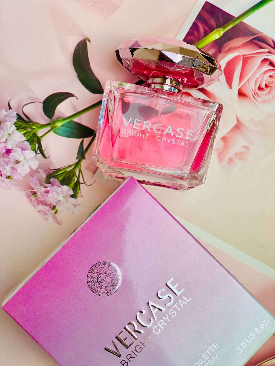 🌸Versace Bright Crystal 
🌸عطر فيرزاجي برايت كرستال🌸
عطر نسائي رقيق وناعم يقدم لمسات حسية جميلة وجذابة لا مثيل لها، رائحتهُ شرقية خلابة تجمع بين روائح الأزهار الرائعة الممزوجة بالمسك والعنبر الساحر فيجعلها أكثر كثافة وثبات لفترات طويلة .🌸

#الاصلي المنشأ فرنسا 🇫🇷💯
للاستفسار والحجز مراسله خاص


**إذا كنت صاحب هذا الإعلان وتريد حذفه لأي سبب، رجاءا أرسل رسالة إلى الدعم الفني**