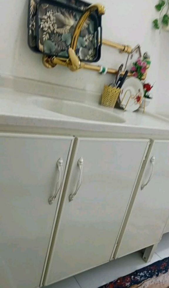 كاونتر 3 قطع من بيت الزبون
ب 210  الف فقط 
متوفر الوان


**إذا كنت صاحب هذا الإعلان وتريد حذفه لأي سبب، رجاءا أرسل رسالة إلى الدعم الفني**