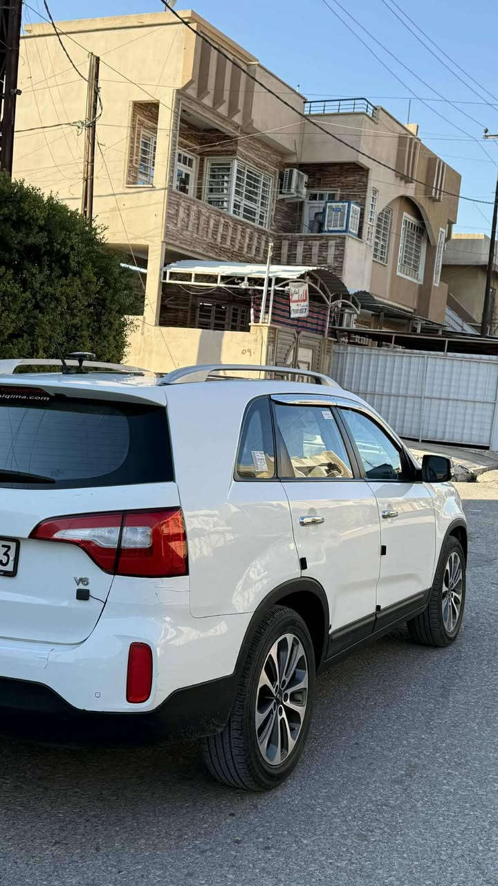 كيا سورينتو 2013 رقم سليمانية انكليزي
بسمنا غرامات مصفرة سنوية جديدة هزة جديدة
السيارة محرك 2400 دوش شرط 
كير شرط تبريد شرط
مكفولة كفالة عامة فقط بونيد مبدل
بدون دواخل
مواصفات معروفة فول
مكان السيارة موصل
***********
السعر 165 وبيها مجال
