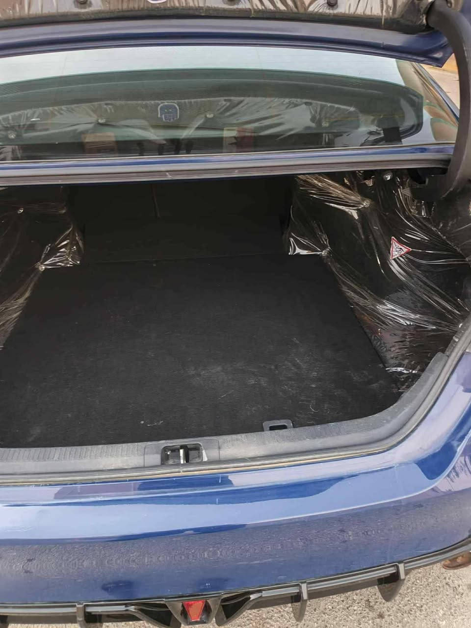 السلام عليكم
كامري حره بغداد. بسمي 
مديل ٢٣.    ماشيه ٣٠
صوره الحادث موجوده من ضمن الصور تبديل دعاميه 
تعديل طرف البنيد 
السعر ١٩٥٠ وبيه مجال  
لاستفسار ***********
