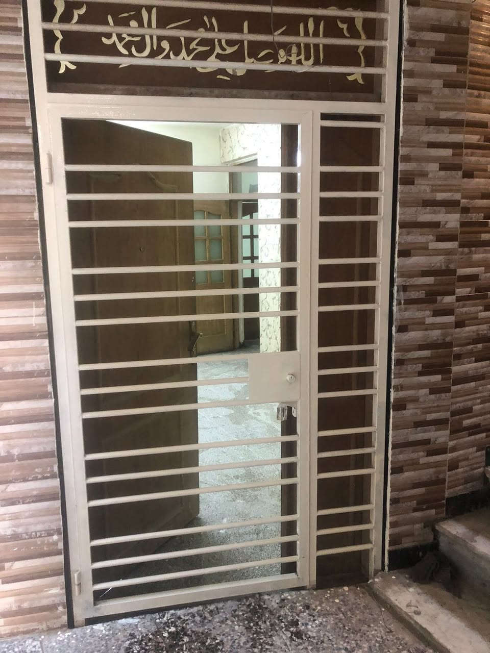 🔴شقة للايجار في الكرادة🔴
📍الموقع : الكرادة قرب ساحة التحريات
🔷المساحة 95 متر 🔷
🔷طابق ارضي 🔷
🔷تحتوي على غرفتين وصالة ومطبخ وحمام 🔷
🔹حالة الشقة : نظيفة 🔹
🔹سعر الايجار : 600 الف 🔹
🔹يصلح ايجار : عوائل🔹
————————— 
🏢 شركة المستقبل للاستثمار والتسويق العقاري 
🔺نستقبل كافة عروضكم وطلباتكم 
🔺للاستفسار : 
***********
