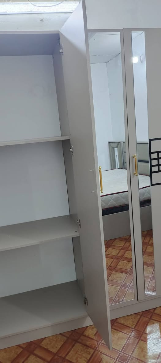 غرفه نوم تركيه مستعمله شي قليل نضافتها 9/ بالميه عشر قطع اليحب يتواصل وياي على هاذ الرقم ‏‪***********‬‏  سعره  700
