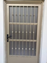 صباغ داخلي وخارجي • ورق جدران • معالجه الرطوبه